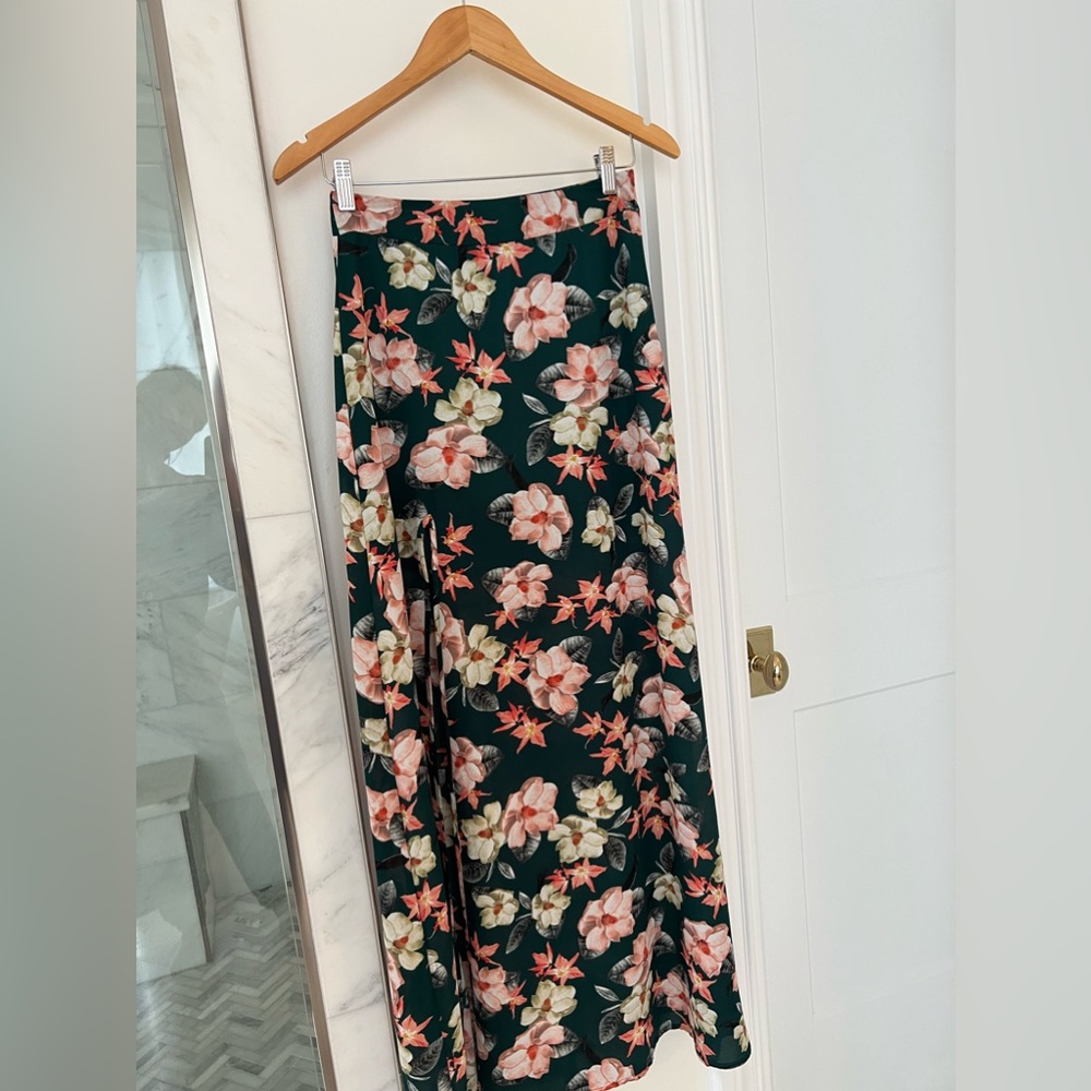 ShowMeYourMumu maxi skirt size S